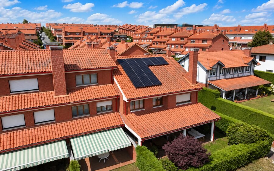 Instalación de paneles fotovoltaicos para autoconsumo